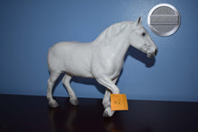 Load image into Gallery viewer, White Roy #2 Belgian-Roy Belgian Mold-Breyer Traditional