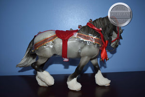 Wintersong-Holiday Exclusive-Othello Mold-Breyer Traditional