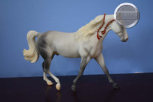 Load image into Gallery viewer, Snowflake with Blanket-Holiday Exclusive-Missouri Fox Trotter Mold-Breyer Traditional