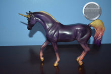 Load image into Gallery viewer, Zenith-Best of Show Arabian Mold-Breyer Classic