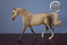Load image into Gallery viewer, Snowflake with Blanket-Holiday Exclusive-Missouri Fox Trotter Mold-Breyer Traditional