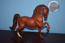 Load image into Gallery viewer, Chestnut Sherman Morgan-Sherman Morgan Mold-Breyer Traditional