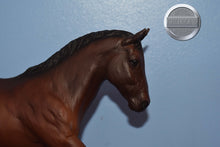 Load image into Gallery viewer, Bay Hanoverian-Hanoverian Mold-Breyer Traditional