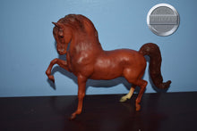 Load image into Gallery viewer, Chestnut Sherman Morgan-Sherman Morgan Mold-Breyer Traditional