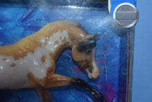 Load image into Gallery viewer, Glossy Rheverence-Breyerfest Exclusive-Ashquar Mold-Breyer Traditional