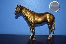 Load image into Gallery viewer, Gold Charm Secretariat-Secretariat Mold-Breyer Traditional