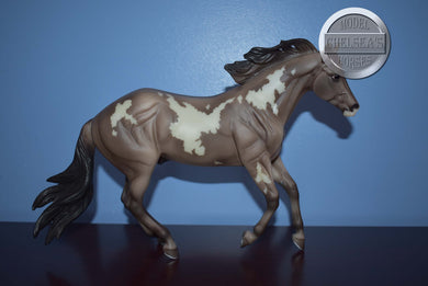 Platinum Star-Breyerfest Exclusive-Loping Quarter Horse Mold-Breyer Traditional