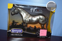 Load image into Gallery viewer, Remuda-85th Anniversary Exclusive-Ideal Quarter Horse Mold-New in Box-Breyer Traditional