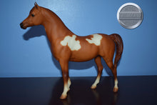Load image into Gallery viewer, Spotted Legacy Gift Set-Sears Exclusive-Proud Arabian Mare and Foal Mold-Breyer Traditional