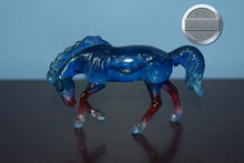 Load image into Gallery viewer, Allegiance-Stablemate Club Exclusive-Rivet (Mustang) Mold-Breyer Stablemate