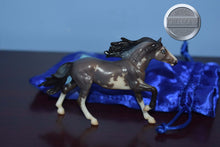 Load image into Gallery viewer, Mirado-Stablemate Club Exclusive-Original on the Mold-Breyer Stablemate