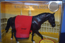 Load image into Gallery viewer, Forego-Broken Box-John Henry Mold-Breyer Traditional