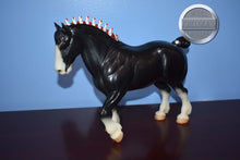 Load image into Gallery viewer, Grayingham Lucky Lad-Breyerfest Exclusive-Signed-Clydesdale Stallion Mold-Breyer Traditional
