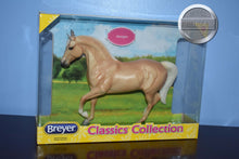 Load image into Gallery viewer, Palomino Morgan-Morgan Stallion Mold-Breyer Classic