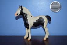 Load image into Gallery viewer, Spotted Draft Foal-Clydesdale Foal Mold-Breyer Traditional