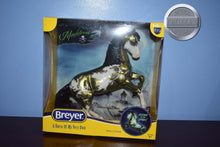 Load image into Gallery viewer, Maelstrom-Halloween Exclusive-Desatado Mold-Breyer Traditional