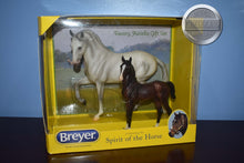 Load image into Gallery viewer, Favory and Airiella-Andalusian Mare and Foal Mold-Breyer Traditional