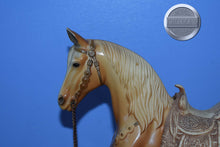 Load image into Gallery viewer, Palomino Western Horse with Saddle-Western Horse Mold-Breyer Traditional