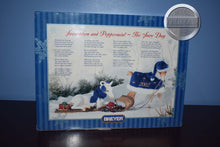 Load image into Gallery viewer, Sugarplum and Peppermint-Holiday Exclusive-Amber and Ashley Foal Mold-Breyer Traditional