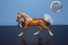Load image into Gallery viewer, Palomino Arabian from Pinto and Palominos Set-Galloping Arabian-Breyer Stablemate