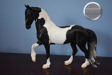 Load image into Gallery viewer, Battlefield Angel-Ezra-Freisian Mold-Breyer Traditional