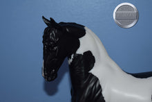 Load image into Gallery viewer, Battlefield Angel-Ezra-Freisian Mold-Breyer Traditional