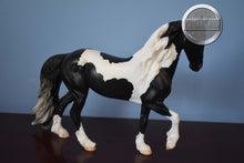 Load image into Gallery viewer, Battlefield Angel-Ezra-Freisian Mold-Breyer Traditional