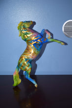 Load image into Gallery viewer, Favrile-Breyerfest Exclusive-American Dream Mold-Breyer Classic