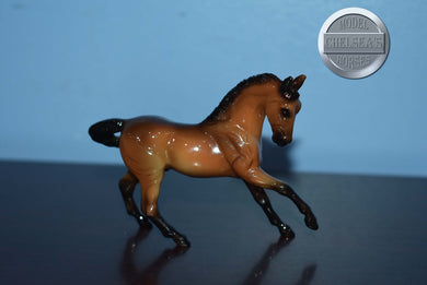 QVC Exclusive Silver Cup Bay-Warmblood Mold-Breyer Stablemate