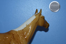 Load image into Gallery viewer, Chadwick-Collector&#39;s Club Exclusive-Standing Thoroughbred Mold-Breyer Traditional
