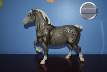 Load image into Gallery viewer, Levi-Vintage Club Exclusive-Belgian Mold-Breyer Traditional