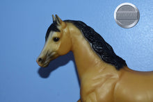 Load image into Gallery viewer, Karinthia and Korinth-Running Mare and Foal Mold-Breyer Traditional