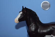 Load image into Gallery viewer, Shadow-Clydesdale Foal Mold-Breyer Traditional