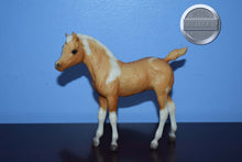 Load image into Gallery viewer, Phantom Wings-Phantom Wings Mold-Breyer Traditional