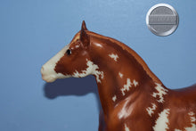 Load image into Gallery viewer, Pepper-Breyerfest Exclusive-Clydesdale Mare Mold-Breyer Traditional