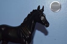Load image into Gallery viewer, Tor-Gilen Mold-Breyer Traditional