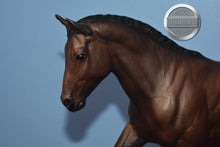 Load image into Gallery viewer, Dark Bay Hanoverian-Hanoverian Mold-Breyer Traditional