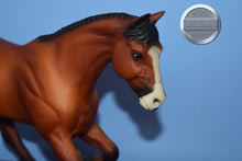 Load image into Gallery viewer, Biko-Gem Twist Mold-Breyer Traditional