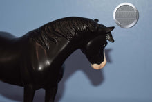 Load image into Gallery viewer, Nistar Blazing and Ethel Kansas-Welsh Mare and Foal Mold-Breyer Traditional
