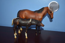 Load image into Gallery viewer, Cupid and Arrow-Thoroughbred Mare and Foal Set Mold-Breyer Traditional