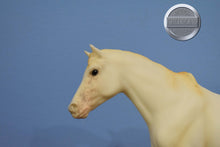 Load image into Gallery viewer, Oxydol-San Domingo Mold-Breyer Traditional