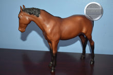 Load image into Gallery viewer, Vintage Nursing Mare and Foal-Thoroughbred Mare and Foal Set Mold-Breyer Traditional