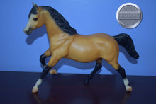 Load image into Gallery viewer, Karinthia-Running Mare Mold-Breyer Traditional