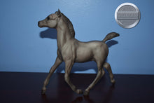 Load image into Gallery viewer, Grey from the Adorable Foal Set-Running Foal Mold-Breyer Traditional
