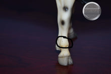 Load image into Gallery viewer, Maverick-1998 SR-Texas Longhorn Mold-Breyer Traditional