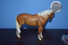Load image into Gallery viewer, Snickerdoodle-Holiday Exclusive-Welsh Mare Mold-Breyer Traditional