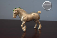 Load image into Gallery viewer, Silver Charm Clydesdale-Holiday Exclusive-Mini Clydesdale Stallion Mold-Breyer Stablemate