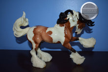 Load image into Gallery viewer, Glossy Prize Gypsy Vanner-HTF-Gypsy Vanner Mold-Breyer Traditional