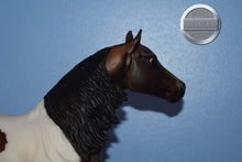 Load image into Gallery viewer, Gideon-Smart Chic Olena Mold-Breyer Traditional