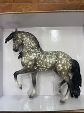 Load image into Gallery viewer, Riah-Black Point-75 Made-Vintage Club Exclusive-Breyer Traditional
